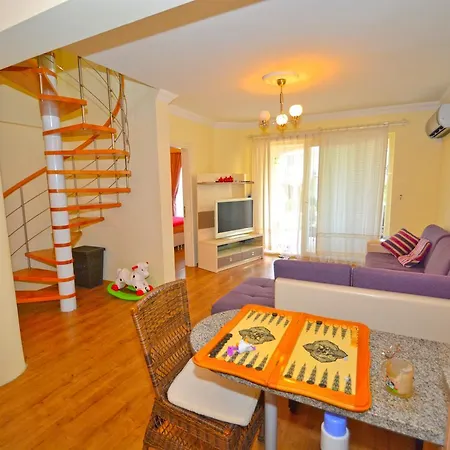Bodrum Flamingo 4 Bed 4 Bath Duplex Holiday With Seaview Миляс