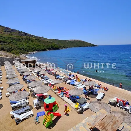 Bodrum Flamingo 4 Bed 4 Bath Duplex Holiday With Seaview *