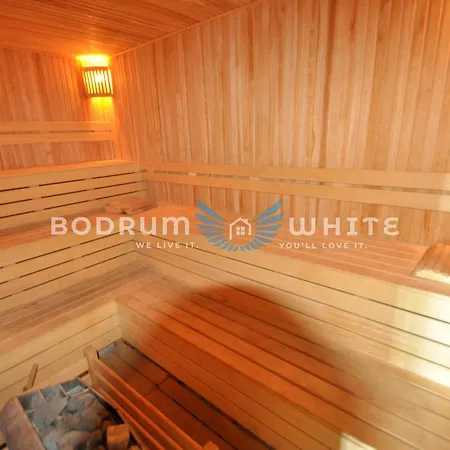 Вилла Bodrum Flamingo 4 Bed 4 Bath Duplex Holiday With Seaview